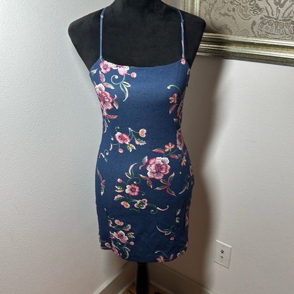 BCBGeneration floral print racer back blue fit mini dress Sz 2 - Picture 4 of 9